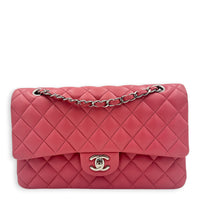 Classic Medium Pink Shoulder Bag in Lambskin, Silver hardware