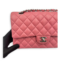 Classic Medium Pink Shoulder Bag in Lambskin, Silver hardware