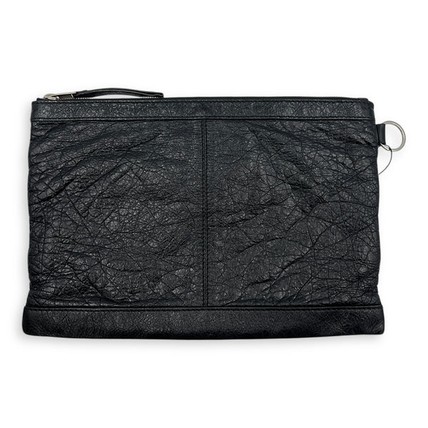 City Pouch Black in Calfskin, Ruthenium hardware