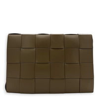 Cassette Shoulder Bag Maxi Brown in Calfskin, Silver hardware