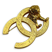CC Lion Brooch Gold in Metal