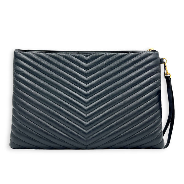 Cassandra Pouch Black in Calfskin, Gold hardware