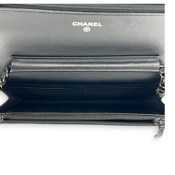 2.55 Black Wallet On Chain in Crinkled Patent, So Black hardware