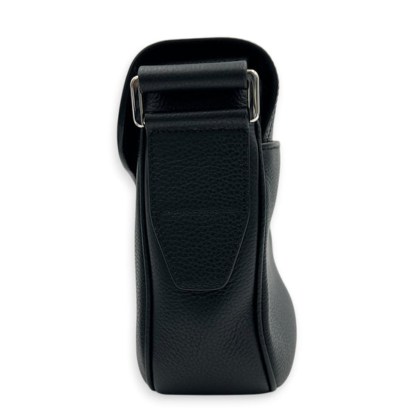 Saddle Mini Black Messenger in Calfskin, Silver hardware