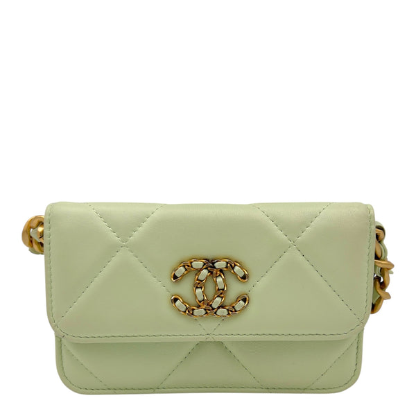 Chanel C19 Wallet On Chain Green in Lambskin, Mixed hardware_1