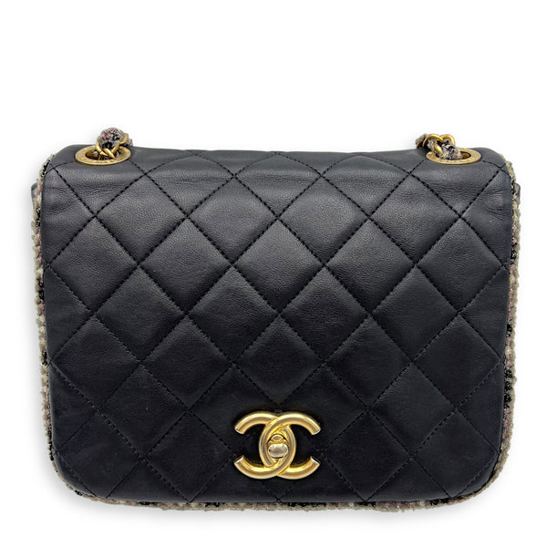 Chanel CC Crossbody Bag Black in Calfskin, Mixed hardware_1