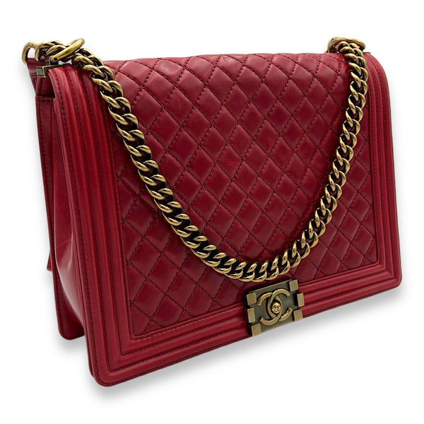 Boy Shoulder Bag Large Red in Calfskin, Gold hardware