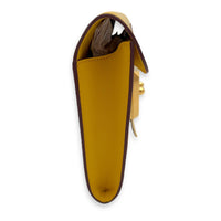 Hermès Goodlock Soleil Clutch in Swift, Gold hardware_5