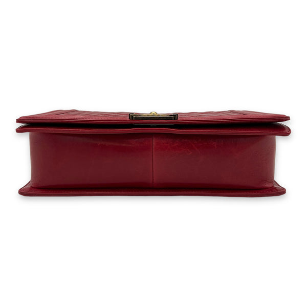 Boy Shoulder Bag Large Red in Calfskin, Gold hardware
