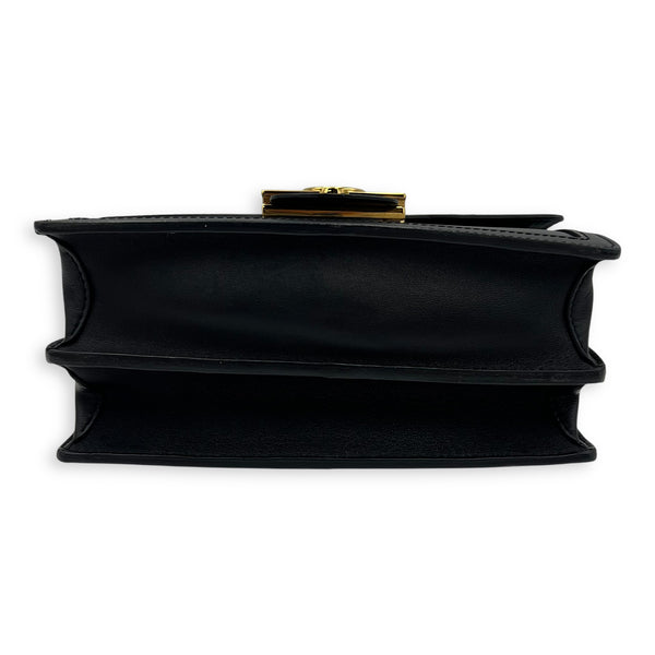 Louis Vuitton  Dauphine MM Shoulder bag in Calfskin, Gold Hardware_5