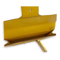 Hermès Goodlock Soleil Clutch in Swift, Gold hardware_8