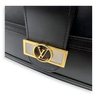 Louis Vuitton  Dauphine MM Shoulder bag in Calfskin, Gold Hardware_7