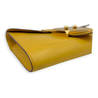 Hermès Goodlock Soleil Clutch in Swift, Gold hardware_9