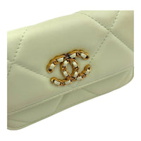 Chanel C19 Wallet On Chain Green in Lambskin, Mixed hardware_9