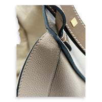 Loewe Hammock Shoulder Bag Small Beige in Calfskin, Gold hardware_1