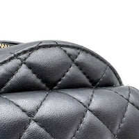 Chanel Heart  Crossbody Bag Black in Lambskin, Gold hardware_9