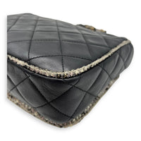 Chanel CC Crossbody Bag Black in Calfskin, Mixed hardware_9