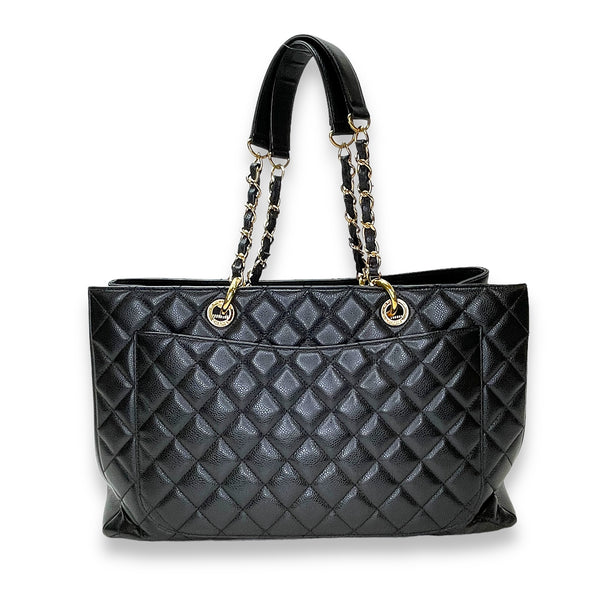 GST XL Black Shoulder Bag in Caviar Leather, Gold hardware