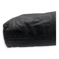 Chanel Paris- Moscow 2009 Black Shoulder Bag in Calfskin, Gold hardware_12