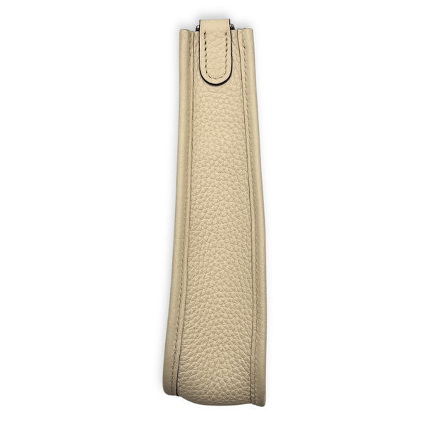 Hermès Evelyne TPM Nata Crossbody Bag in Clemence, Palladium hardware_3