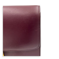Box Medium Maroon Shoulder Bag in Calfskin, Gold hardware