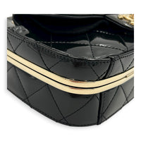CC Seasonal Camera Shoulder Bag Black in Patent Leather, Gold hardware