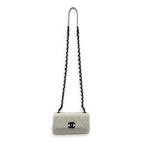 My Everything Shoulder Bag White in Caviar Leather, Black hardware