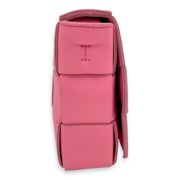 Cassette Crossbody Bag Pink in Calfskin, Silver hardware