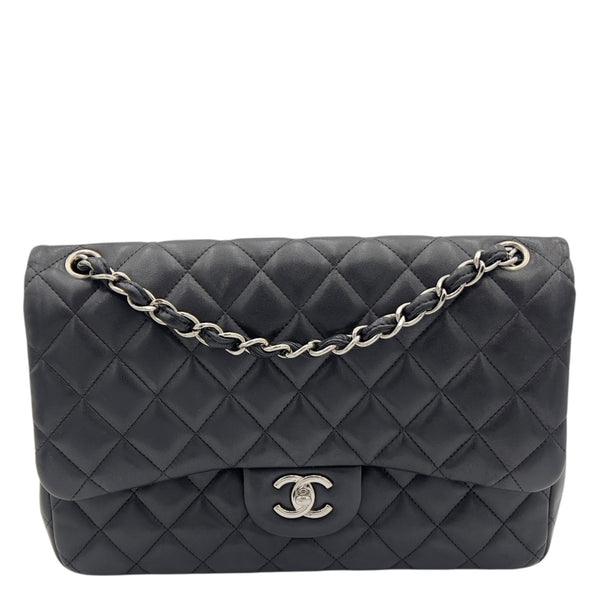 Classic Shoulder Bag Jumbo Silver in Lambskin, Silver hardware