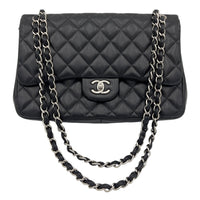 Classic Shoulder Bag Jumbo Silver in Lambskin, Silver hardware