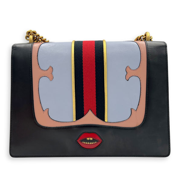 GG Marmont Shoulder Bag Black in Calfskin, Gold hardware