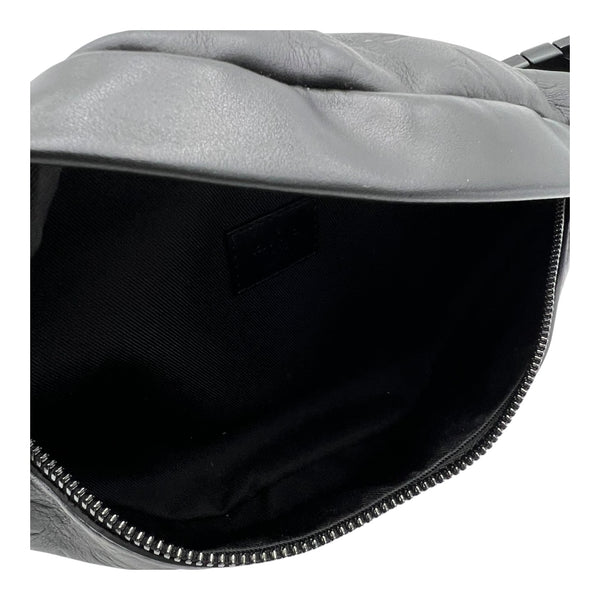 Discovery Bumbag Shadow Belt Bag Black in Calfskin, Black hardware