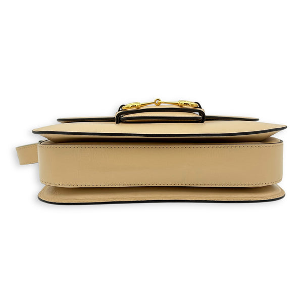 Horsebit 1955 Shoulder Bag Beige in Calfskin, Gold hardware