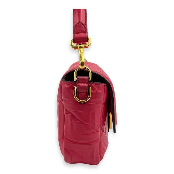 Baguette Shoulder Bag Pink in Calfskin, Gold hardware