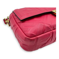 Baguette Shoulder Bag Pink in Calfskin, Gold hardware