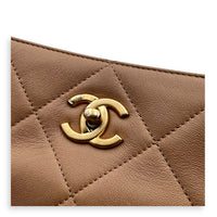 CC Tote Bag Beige in Calfskin, Gold hardware