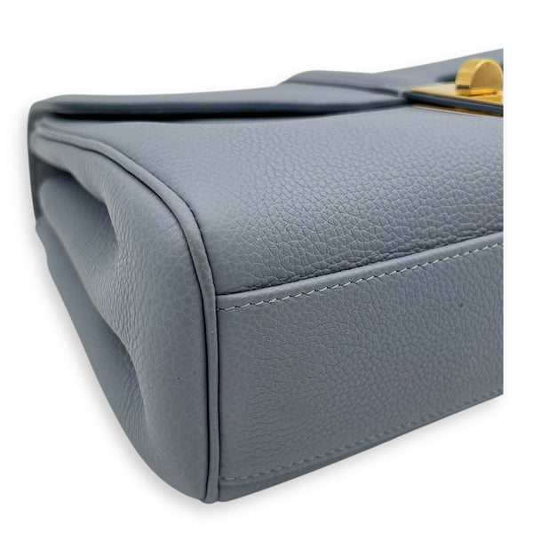 16 Shoulder Bag Blue in Calfskin, Gold hardware