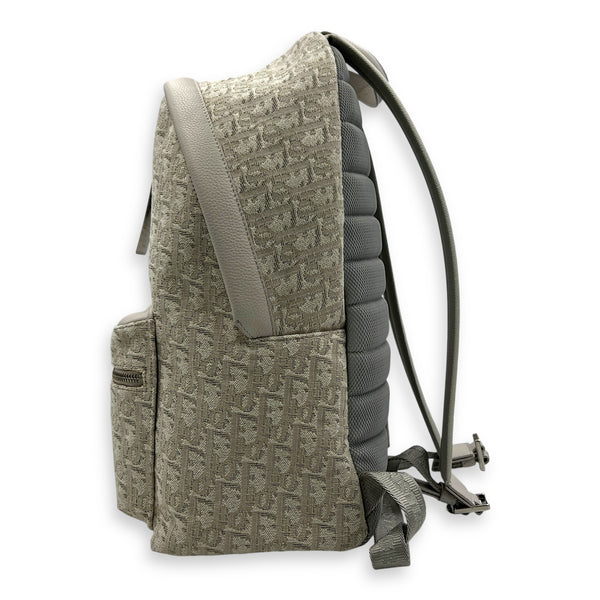 Oblique Backpack White in Canvas, Silver hardware