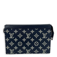 Gaston Wearable Wallet Crossbody Bag Blue in Calfskin, Silver hardware