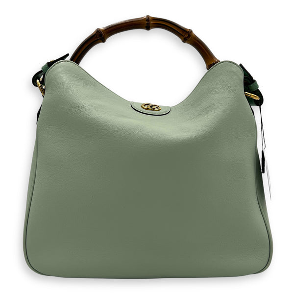 Bamboo Shoulder Bag Green in Calfskin, Gold hardware