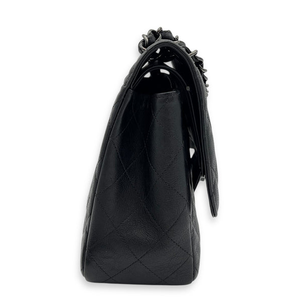 Classic Jumbo Black Shoulder Bag in Calfskin, Black hardware