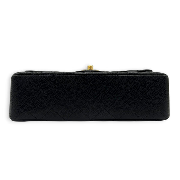 Classic Shoulder Bag Small Black in Caviar Leather, Gold hardware