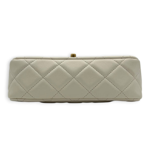 Rectangle Pearl Chain Shoulder Bag White in Lambskin, Gold hardware