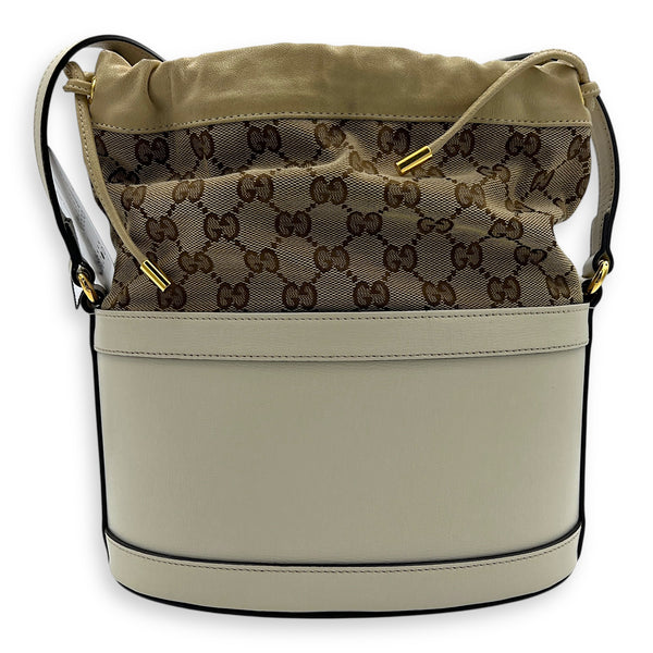 Horsebit 1955 Shoulder Bag White in Calfskin, Gold hardware