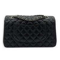 Classic Medium Black Shoulder Bag in Caviar Leather, Gold hardware