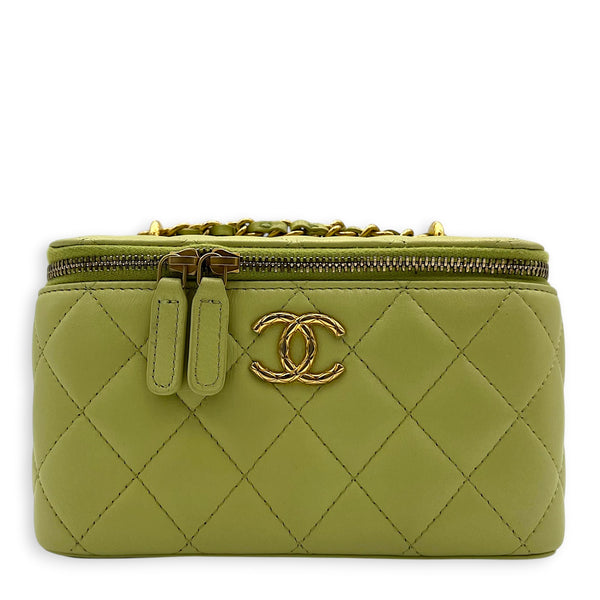 CC Vanity Bag Green in Lambskin, Gold hardware