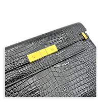 Manhattan Shoulder Bag Black in Crocodile Embossed Calfskin, Gold hardware