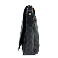 Daniel Shoulder Bag Black in Coated Canvas, Silver hardware