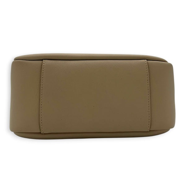 Le 5 A 7 Small Beige Shoulder Bag in Calfskin, Silver hardware