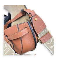 Gate Shoulder Bag Brown in Calfskin, Gold hardware